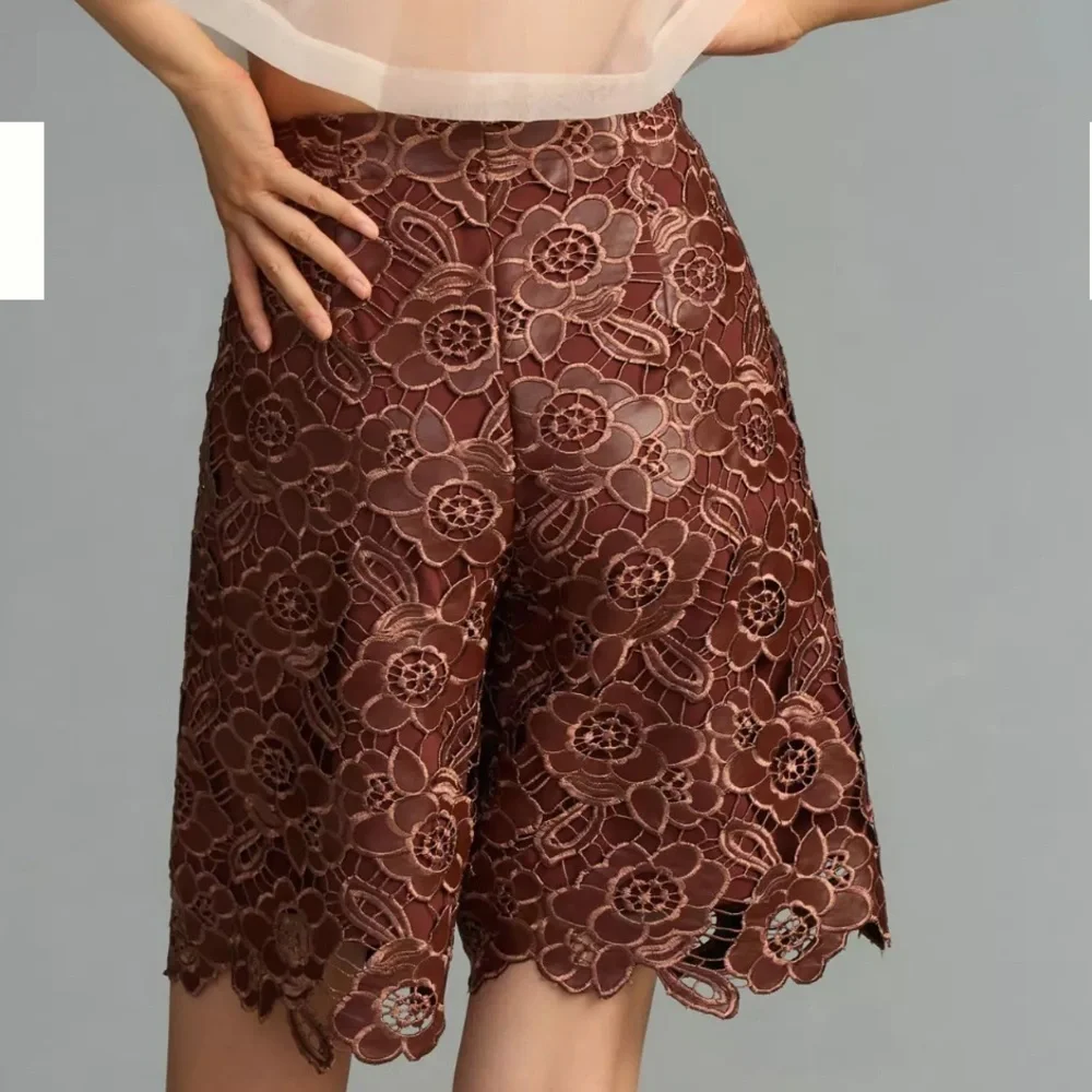 NWT By Anthropologie Floral Faux Leather Shorts Sz 0 cocoa‎ brown embroidered